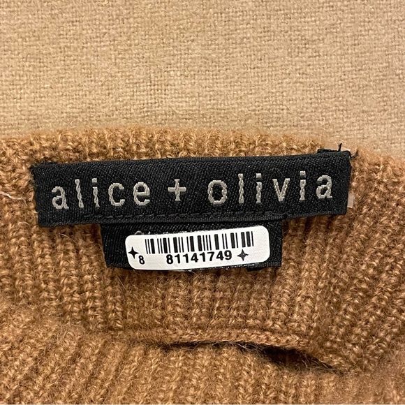 Alice + Olivia Cashmere Pullover Turtleneck Sweater Camel Size Small/Medium - Picture 8 of 9